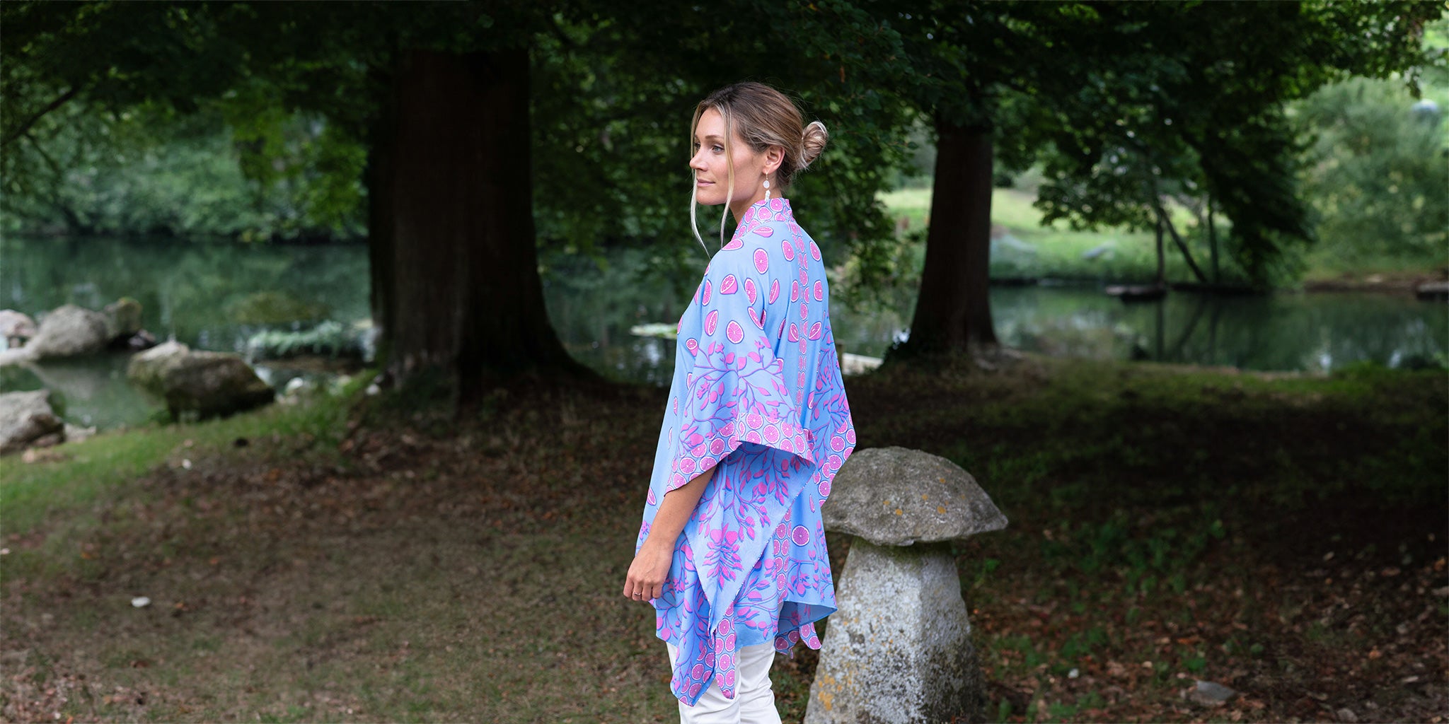 A chic addition to your resort wear wardrobe, a poncho can be worn as a cover-up or a shawl-style over formal wear.